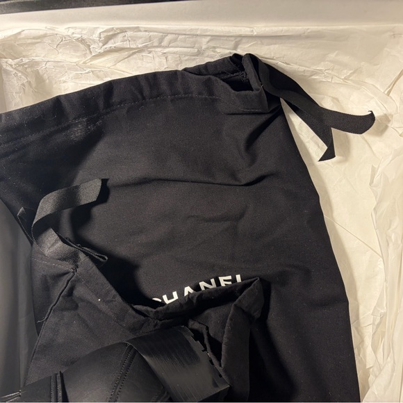 CHANEL 2019 Black Leather Heeled Boots - Picture 9 of 16